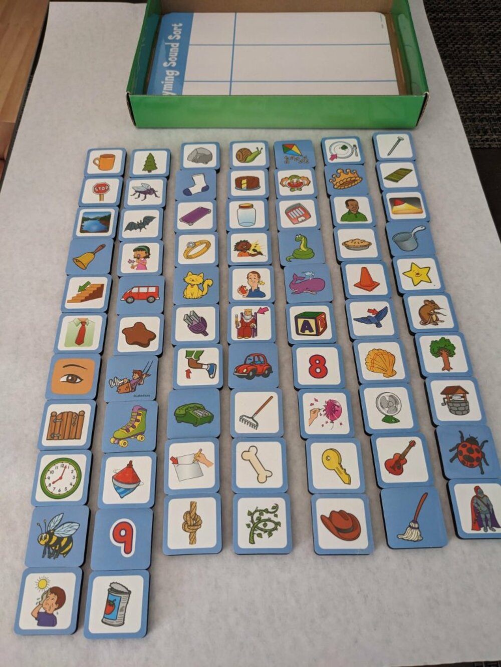 Magnetic Sound Sorting Board - Rhyming Sounds - Picture 2 of 3